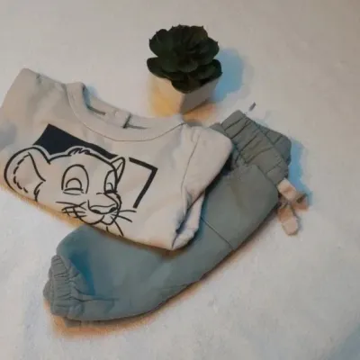 Jogging le Roi Lion beige/kaki garçon - Taille 62 - C&A